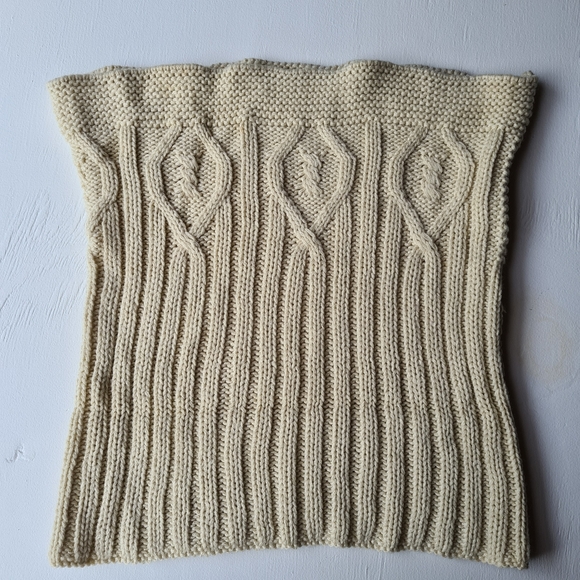 🛑SALE🛑 Warm Winter Beige Knitted Scarf Snood - Picture 6 of 12